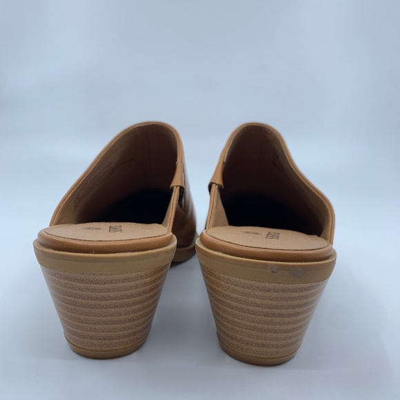 Susina Justina square toe slip on heels - Picture 3 of 9